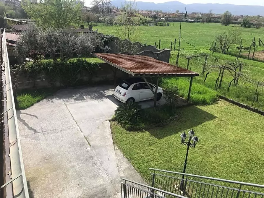 Immagine 18 di Villa in vendita  a Carrara