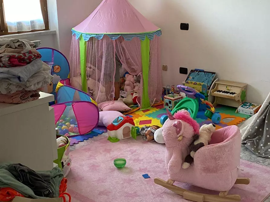 Immagine 28 di Villa in vendita  a Carrara