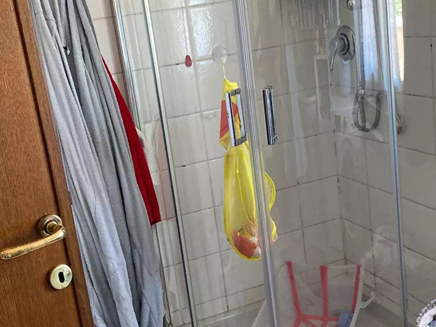 Immagine 27 di Villa in vendita  a Carrara