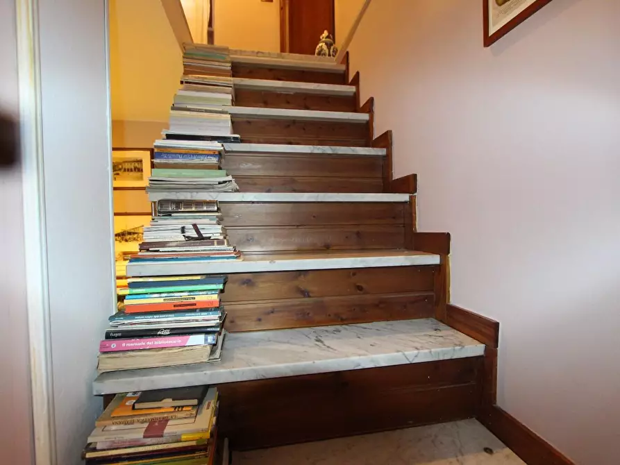 Immagine 10 di Casa semindipendente in vendita  a Sarzana