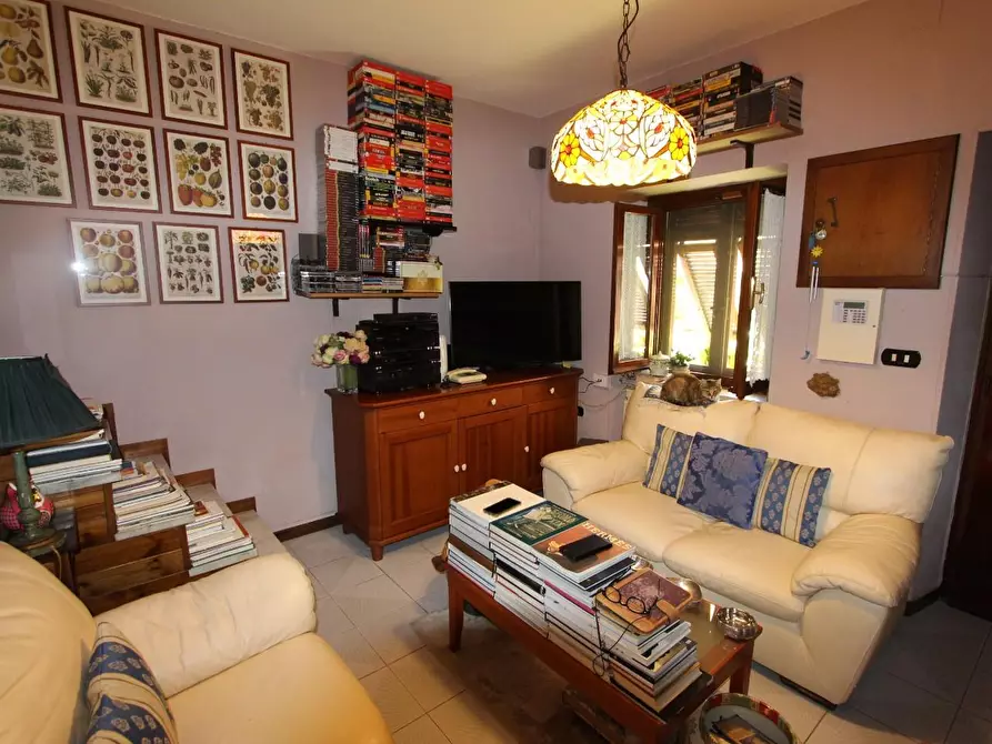 Immagine 5 di Casa semindipendente in vendita  a Sarzana