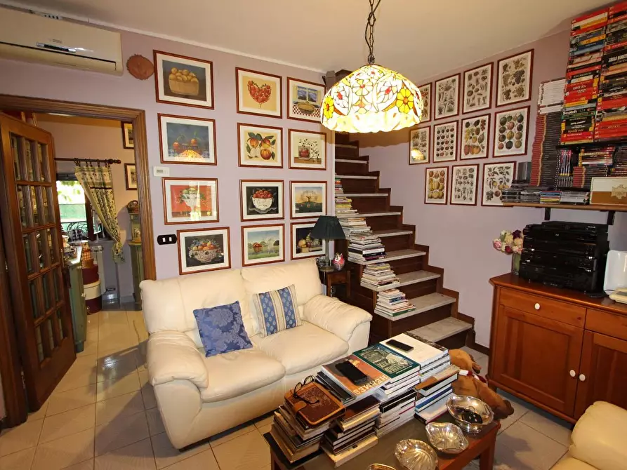 Immagine 6 di Casa semindipendente in vendita  a Sarzana