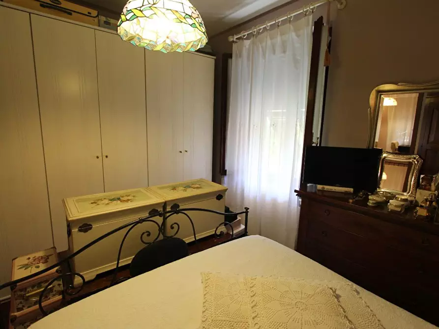 Immagine 13 di Casa semindipendente in vendita  a Sarzana