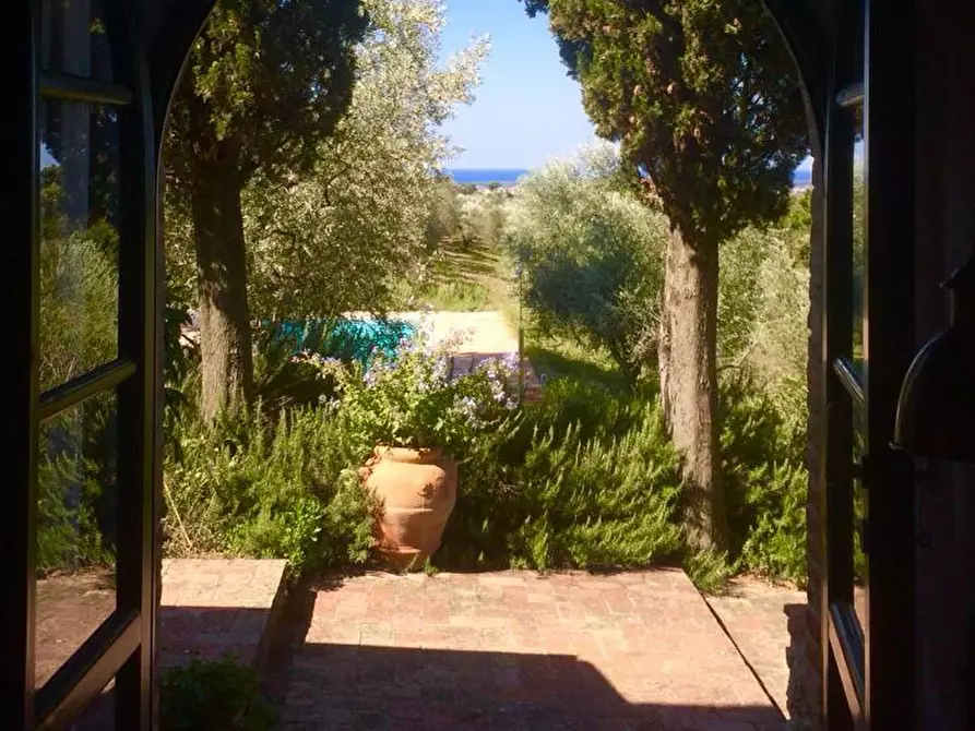 Immagine 18 di Casa colonica in vendita  a Guardistallo