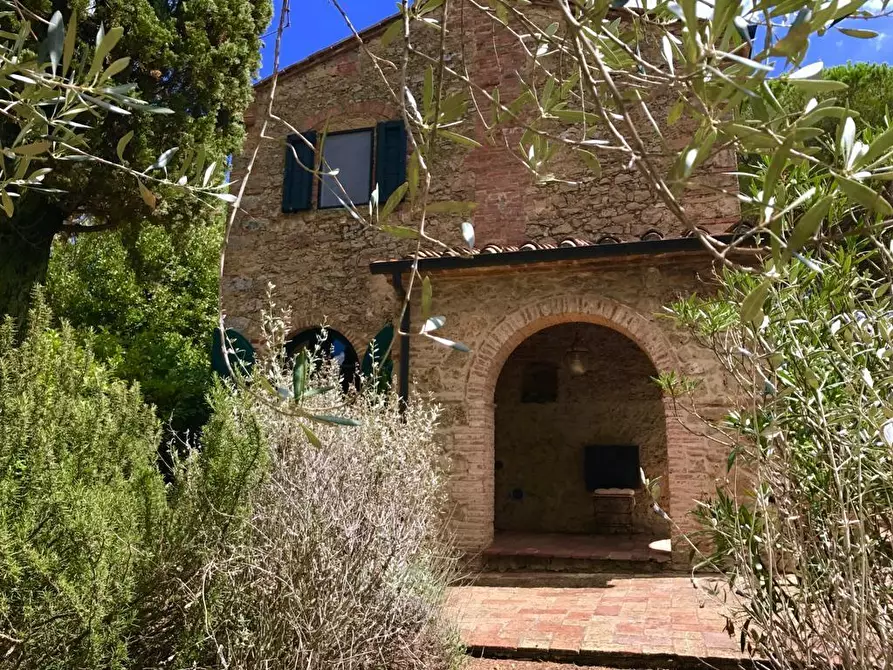 Immagine 14 di Casa colonica in vendita  a Guardistallo