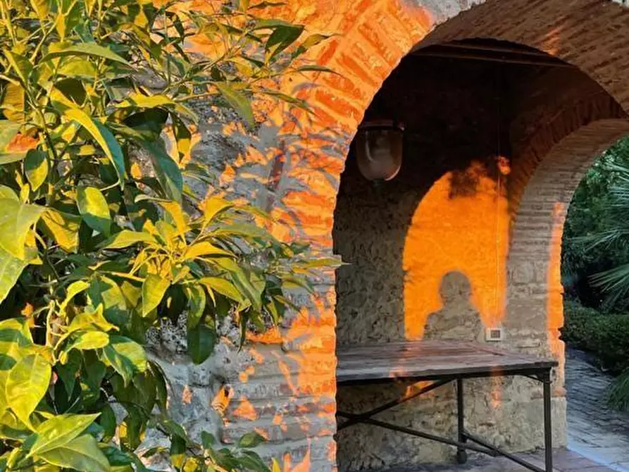 Immagine 17 di Casa colonica in vendita  a Guardistallo