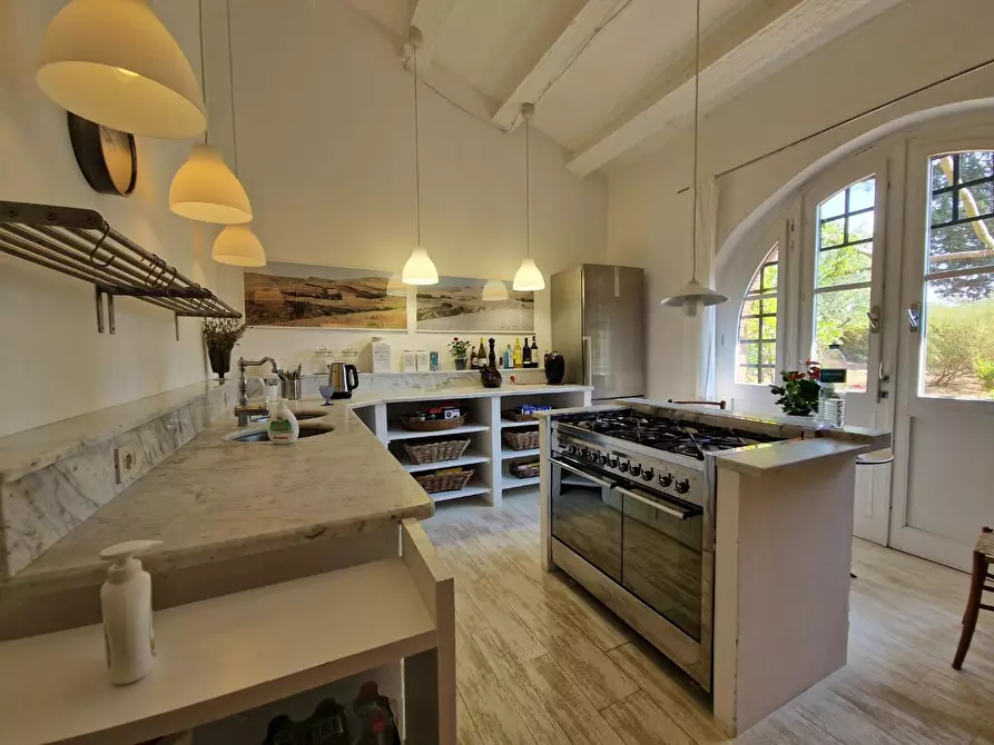 Immagine 36 di Casa colonica in vendita  a Guardistallo