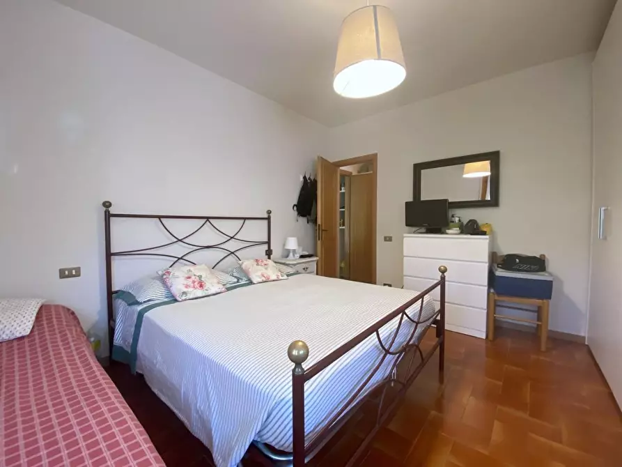 Immagine 13 di Appartamento in affitto  a Camaiore