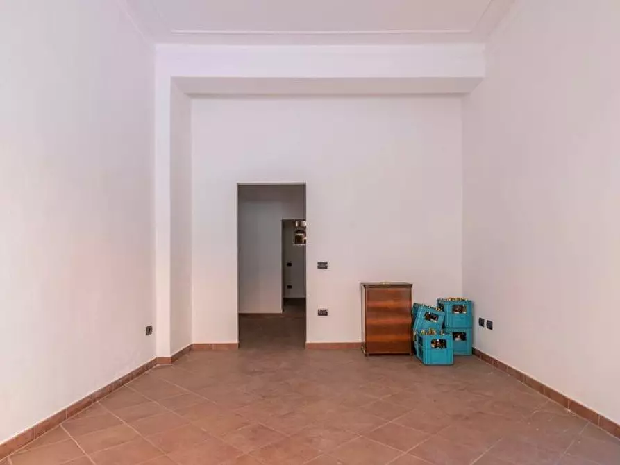 Immagine 3 di Locale commerciale in vendita  a Pisa