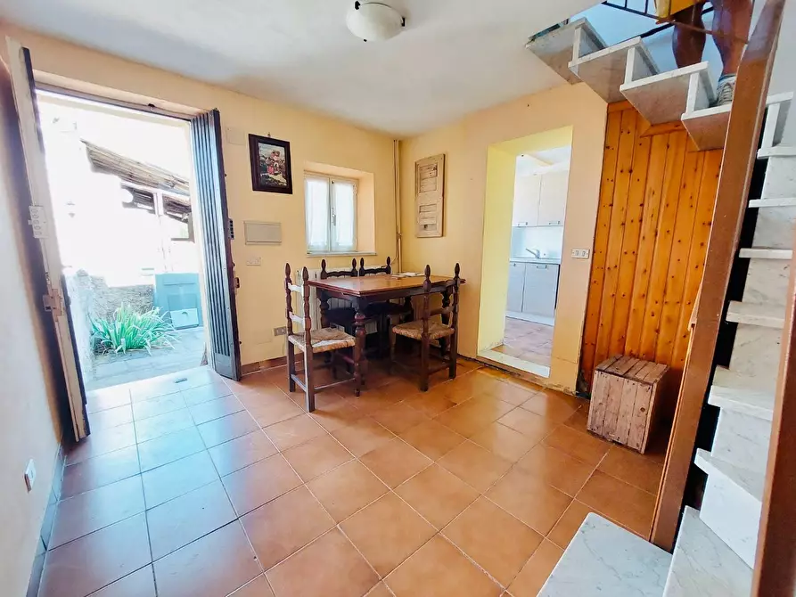 Immagine 2 di Villetta a schiera in vendita  a Massarosa