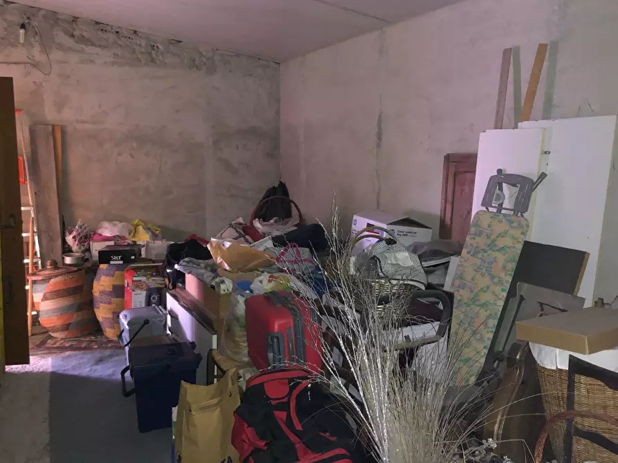 Immagine 10 di Casa indipendente in vendita  a Massa