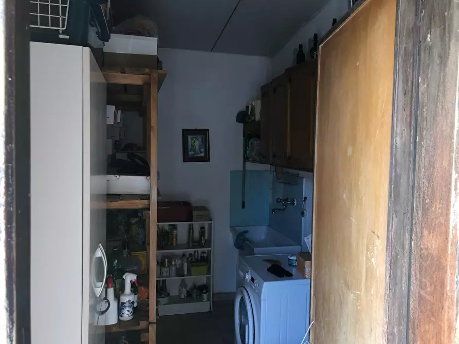 Immagine 11 di Casa indipendente in vendita  a Massa