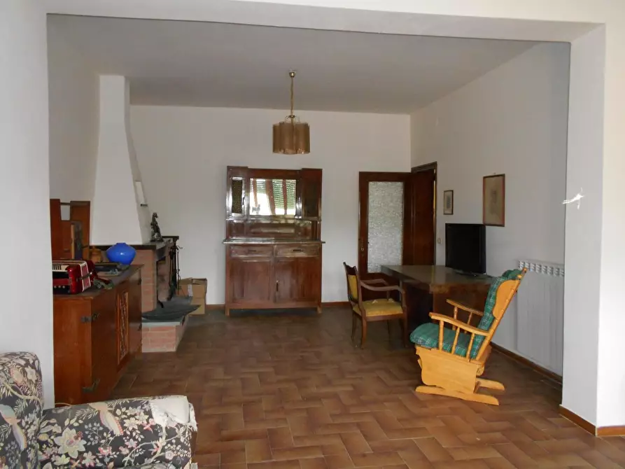 Immagine 16 di Casa colonica in vendita  a Collesalvetti