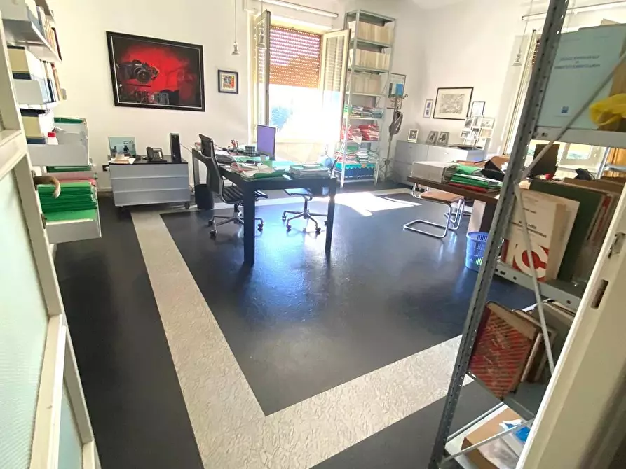 Immagine 6 di Appartamento in vendita  a Massa