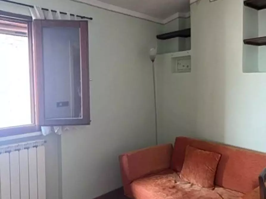 Immagine 14 di Appartamento in affitto  a Siena