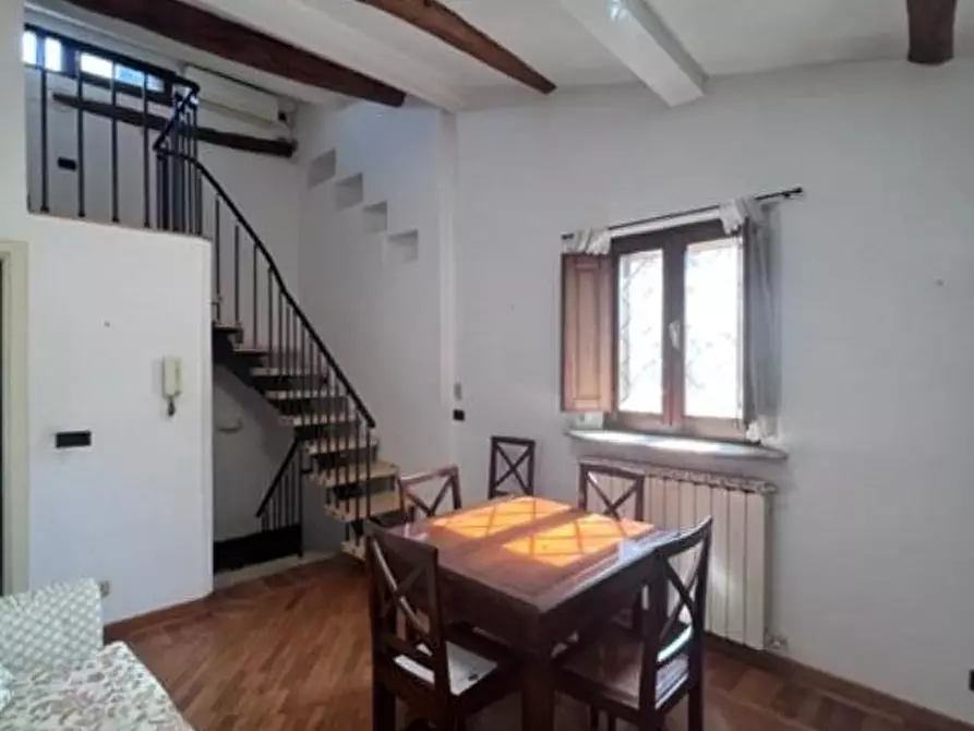 Immagine 1 di Appartamento in affitto  a Siena