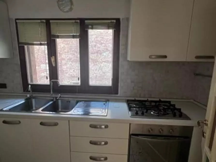 Immagine 12 di Appartamento in affitto  a Siena