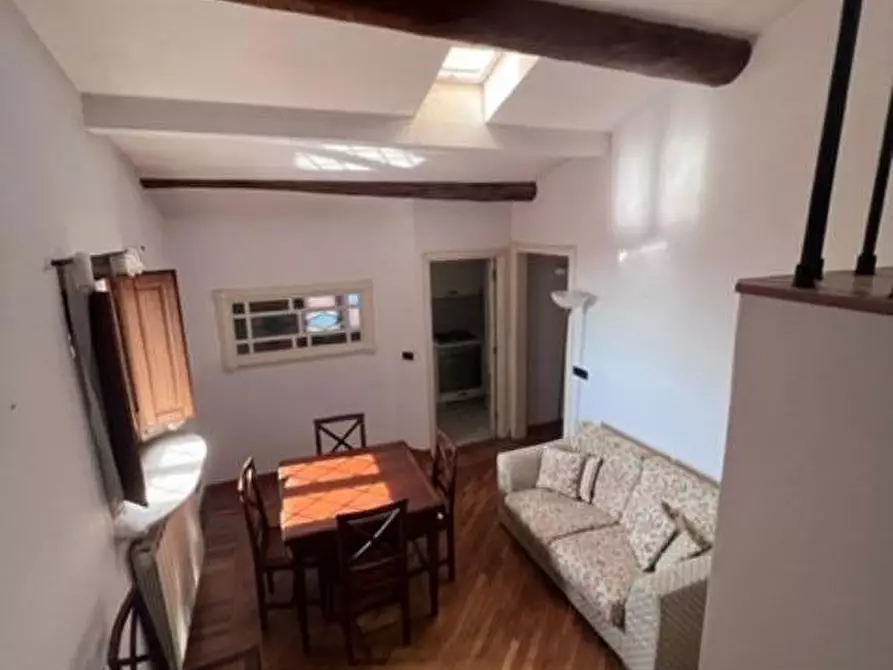 Immagine 7 di Appartamento in affitto  a Siena