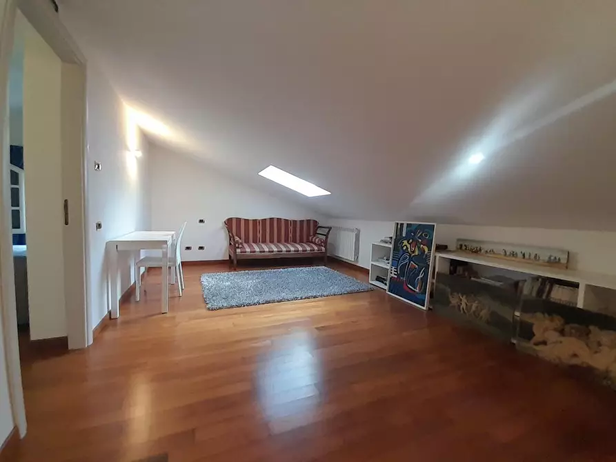 Immagine 49 di Villa in vendita  a Lucca