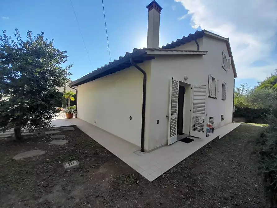 Immagine 65 di Villa in vendita  a Lucca