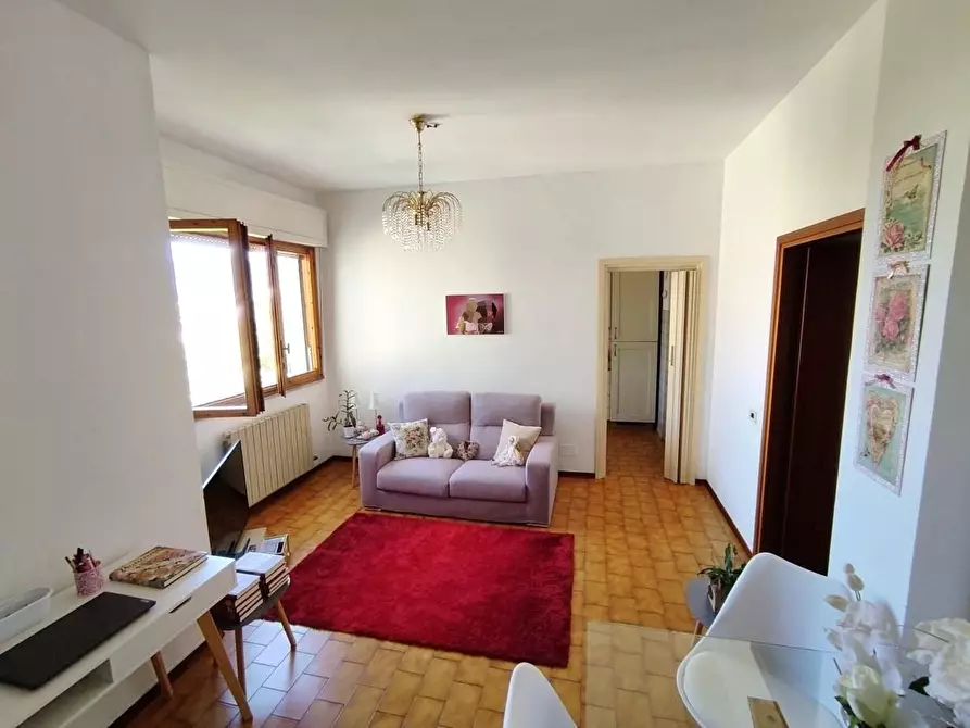 Immagine 8 di Appartamento in vendita  a Carrara