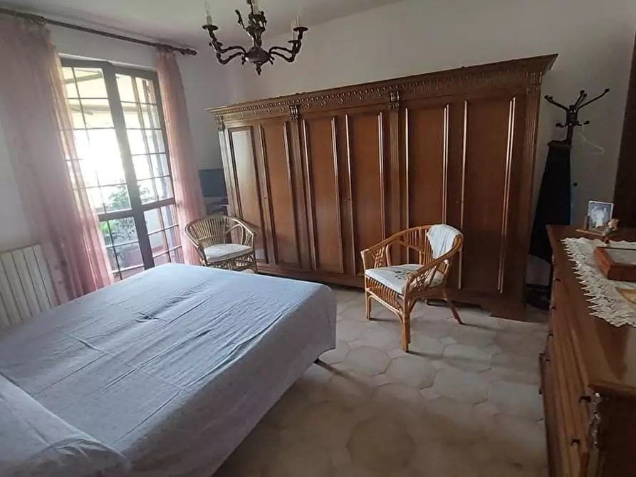 Immagine 6 di Appartamento in vendita  a Massa