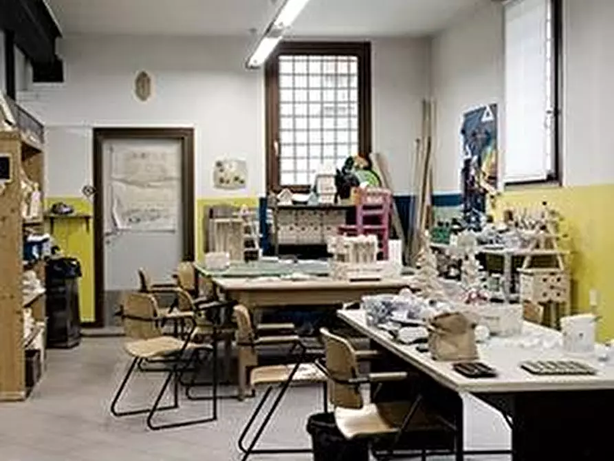 Immagine 1 di Laboratorio in affitto  a Pisa