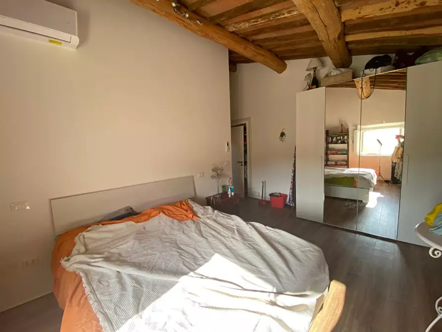Immagine 9 di Appartamento in affitto  a Lucca