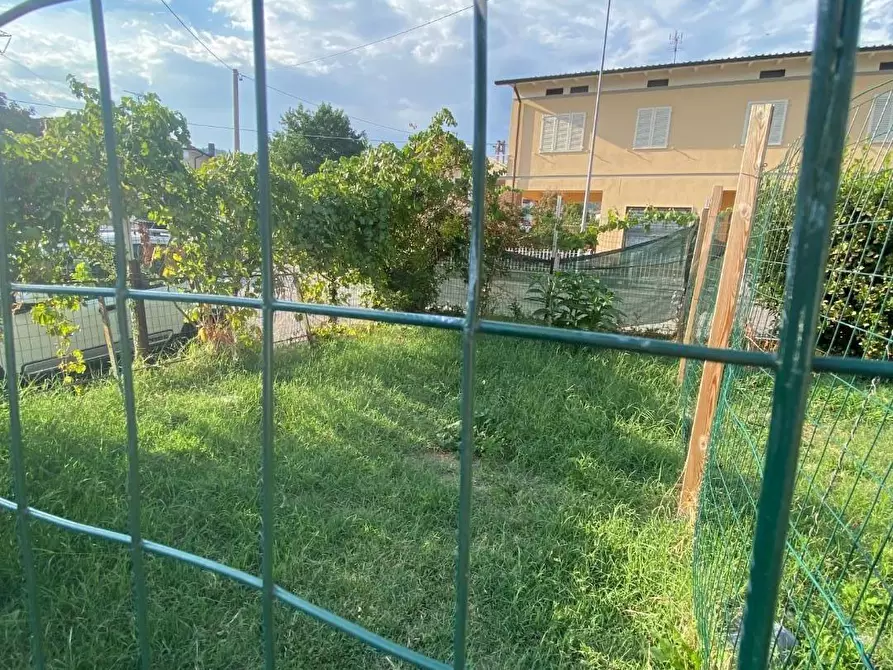 Immagine 16 di Appartamento in affitto  a Lucca