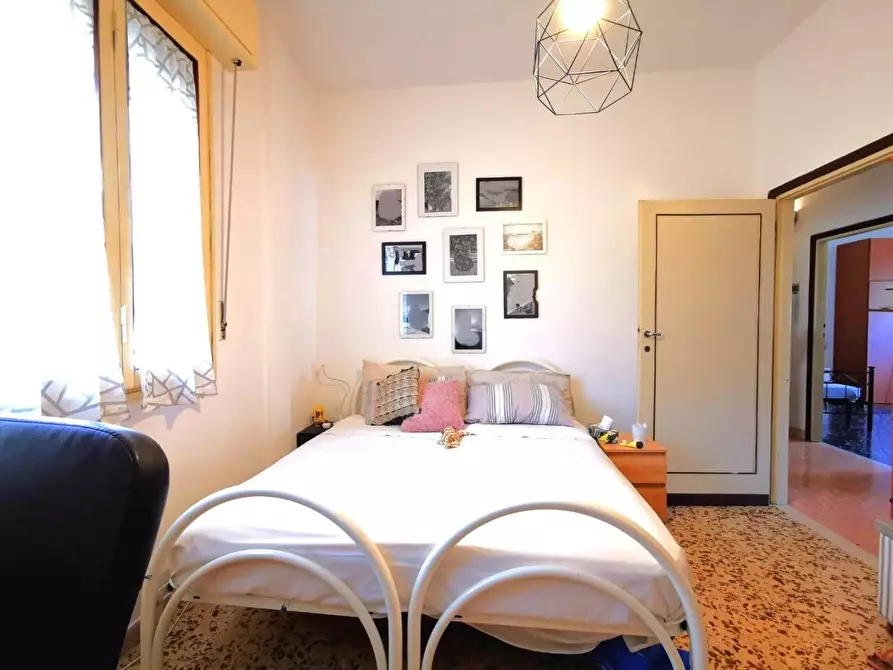 Immagine 11 di Appartamento in vendita  a Pisa