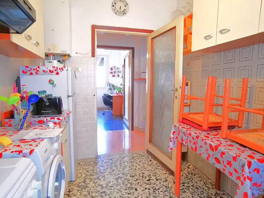 Immagine 7 di Appartamento in vendita  a Pisa