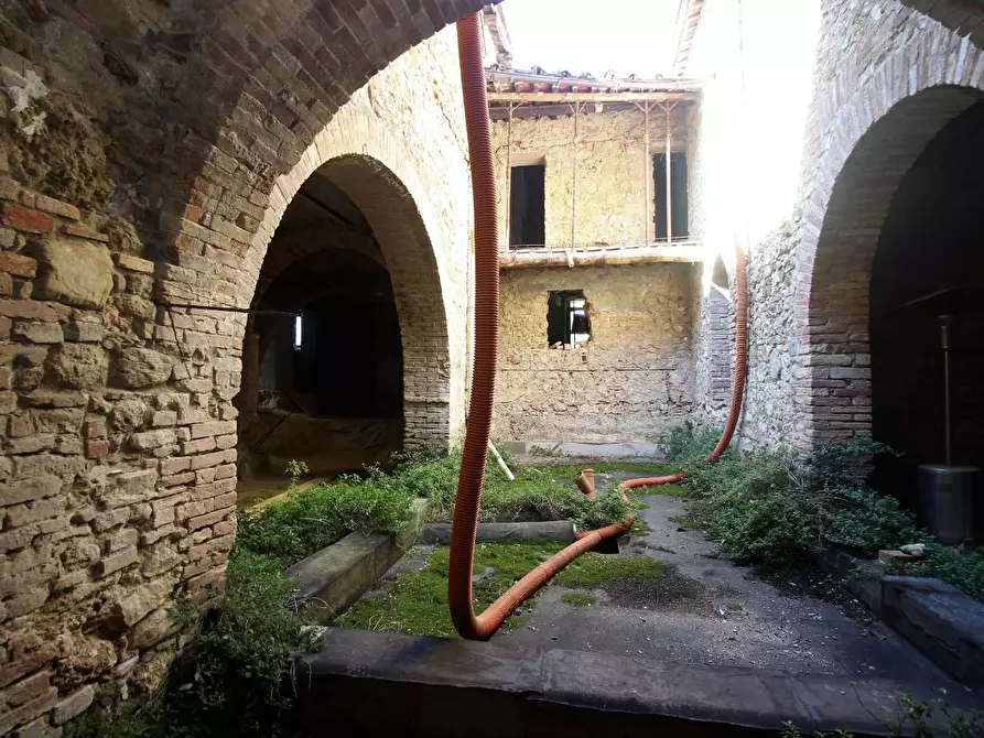 Immagine 5 di Porzione di casa in vendita  a Castelnuovo Berardenga