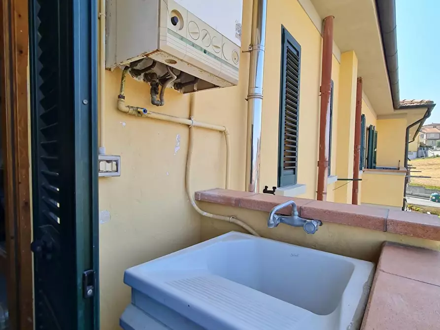 Immagine 3 di Appartamento in vendita  a Montopoli In Val D'arno