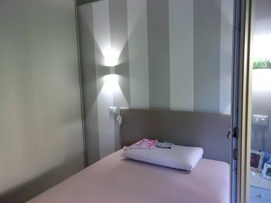 Immagine 17 di Appartamento in vendita  a Massa