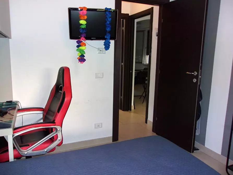 Immagine 11 di Appartamento in vendita  a Massa