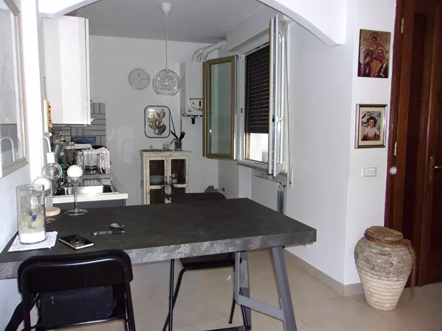 Immagine 4 di Appartamento in vendita  a Massa