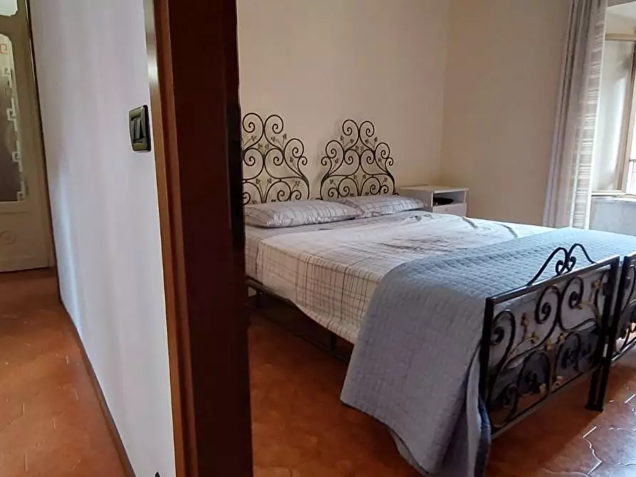 Immagine 10 di Appartamento in vendita  a Massa