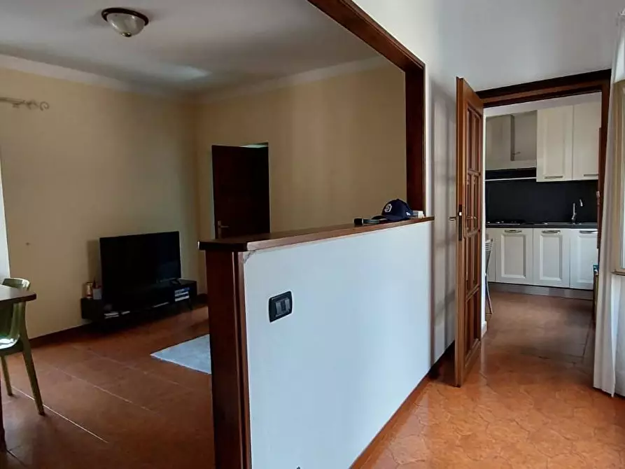 Immagine 7 di Appartamento in vendita  a Massa