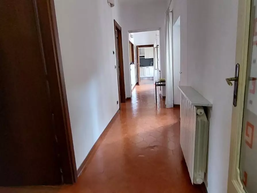 Immagine 14 di Appartamento in vendita  a Massa