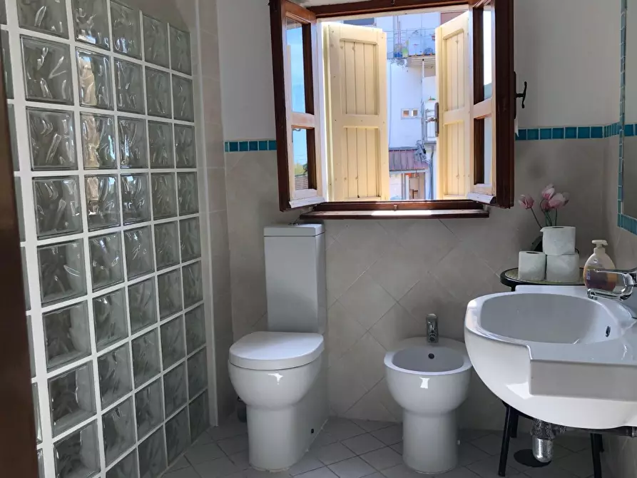 Immagine 8 di Casa semindipendente in vendita  a Montignoso