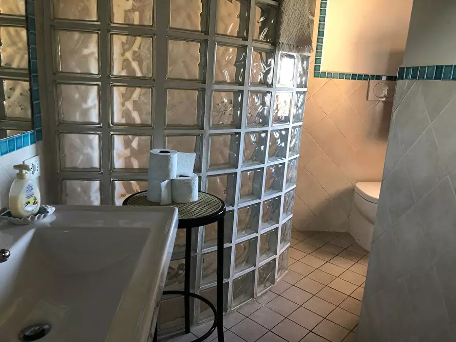 Immagine 2 di Casa semindipendente in vendita  a Montignoso