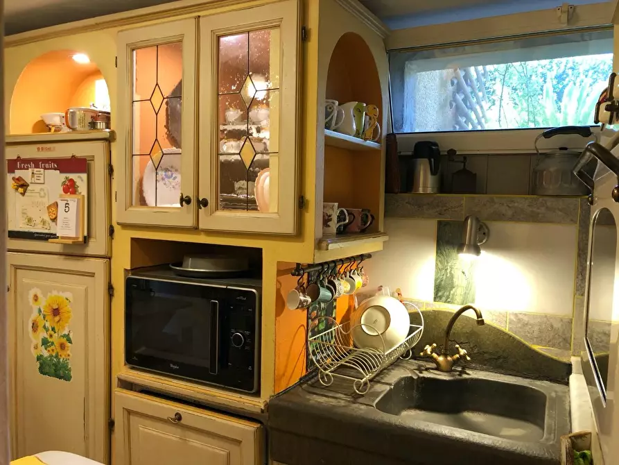 Immagine 19 di Casa semindipendente in vendita  a Montignoso