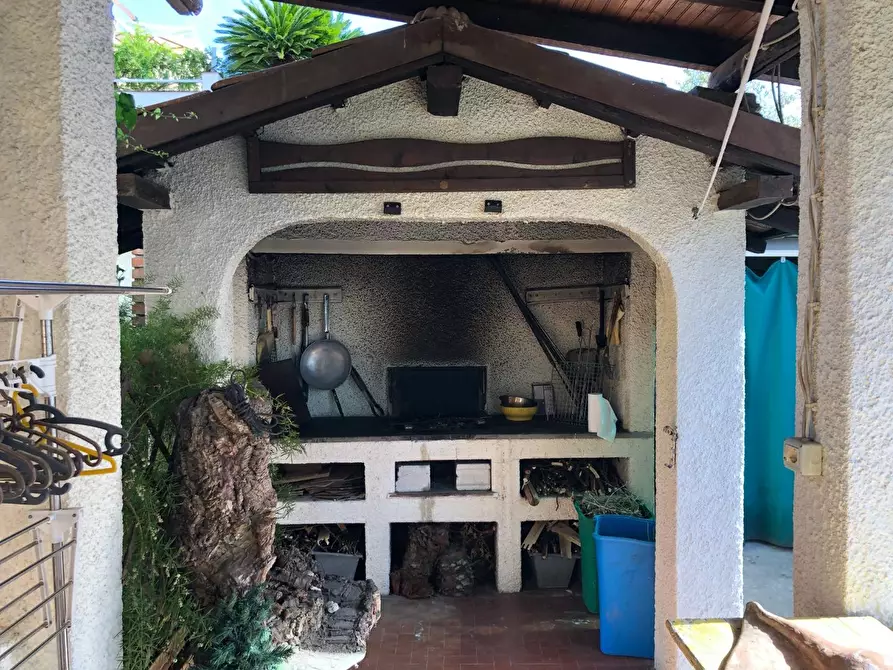 Immagine 27 di Casa semindipendente in vendita  a Montignoso