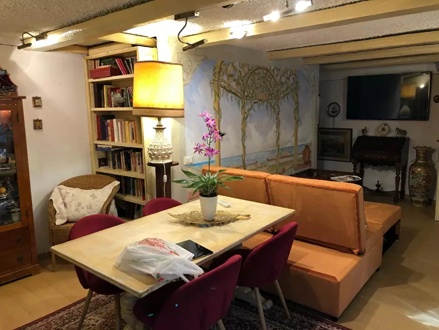 Immagine 24 di Casa semindipendente in vendita  a Montignoso