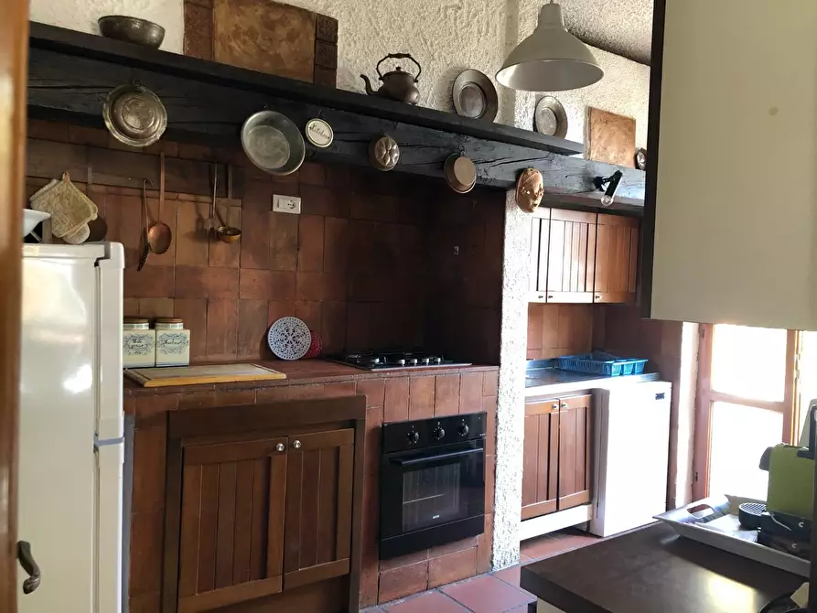 Immagine 13 di Casa semindipendente in vendita  a Montignoso