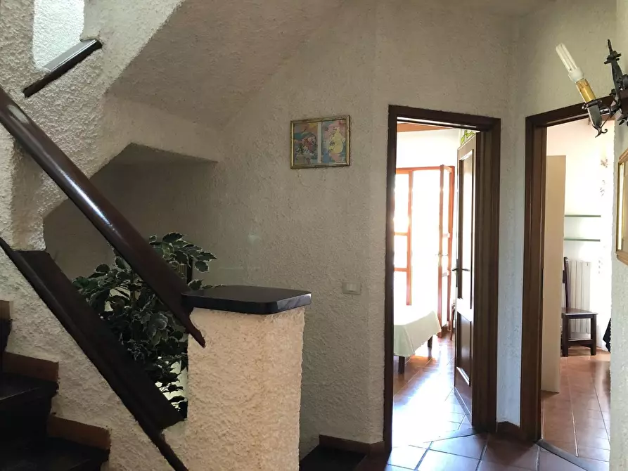 Immagine 6 di Casa semindipendente in vendita  a Montignoso