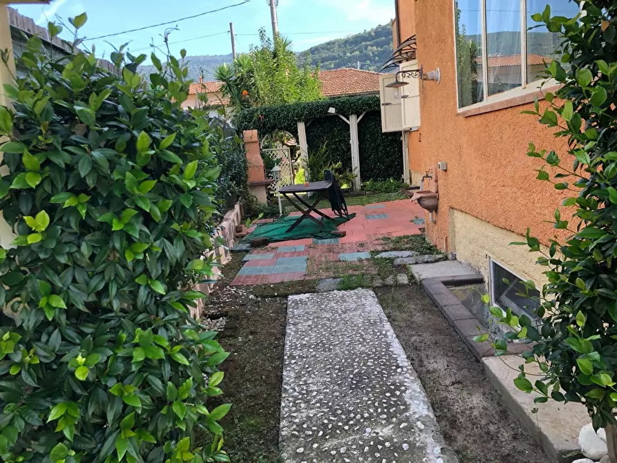 Immagine 26 di Casa semindipendente in vendita  a Montignoso