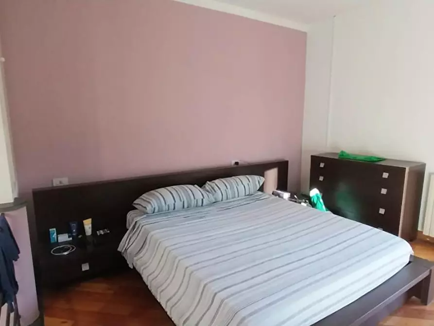 Immagine 10 di Terratetto in affitto  a Cascina