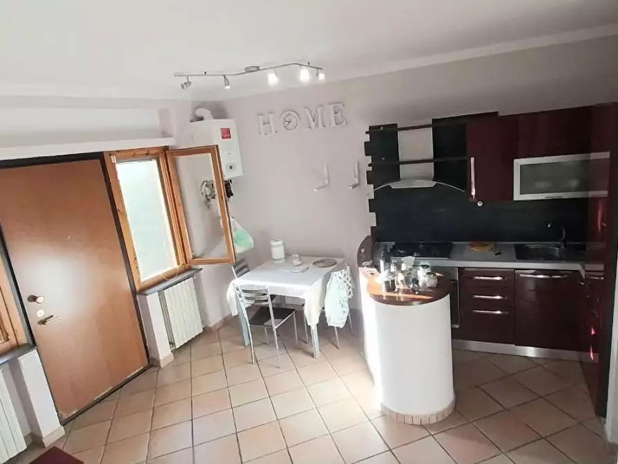 Immagine 3 di Terratetto in affitto  a Cascina