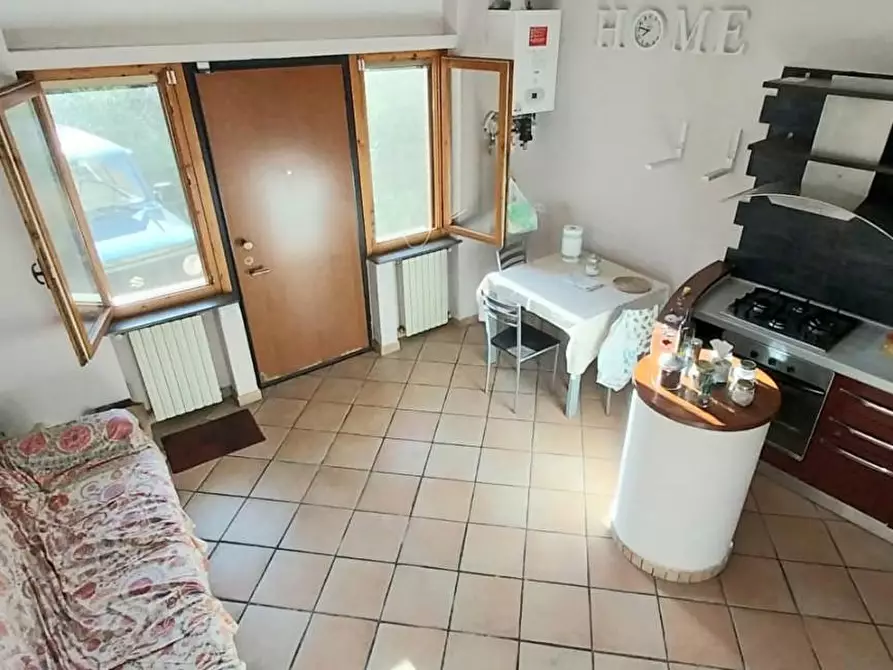 Immagine 2 di Terratetto in affitto  a Cascina